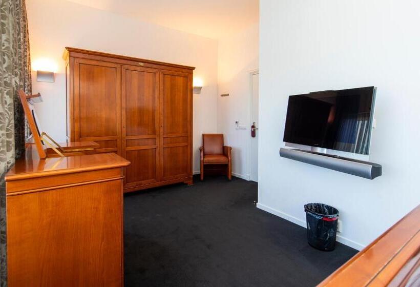 Номер Deluxe, La Rosa Amsterdam Beach
