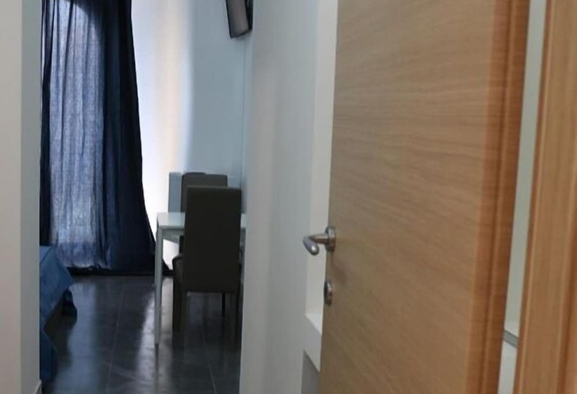 اتاق لوکس سه تخته, B&b Del Corso