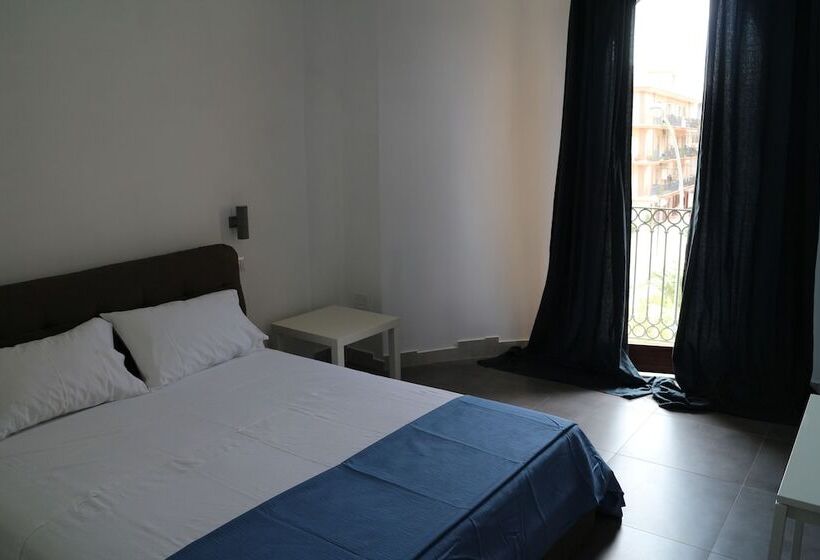 اتاق لوکس سه تخته, B&b Del Corso