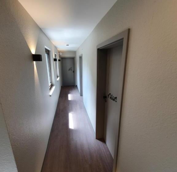 חדר סטנדרט לארבעה, Wirtshaus & Hotel Zur Alten Brauerei Zapf