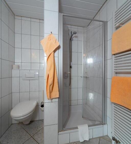 חדר סטנדרט לשלושה, Wirtshaus & Hotel Zur Alten Brauerei Zapf