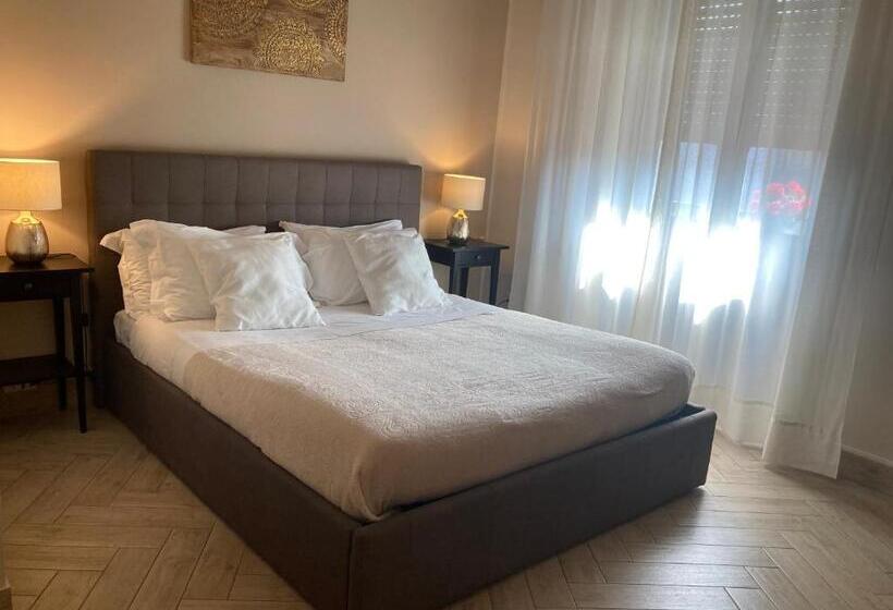 اتاق استاندارد با تخت بزرگ, B&b Oriental Palace