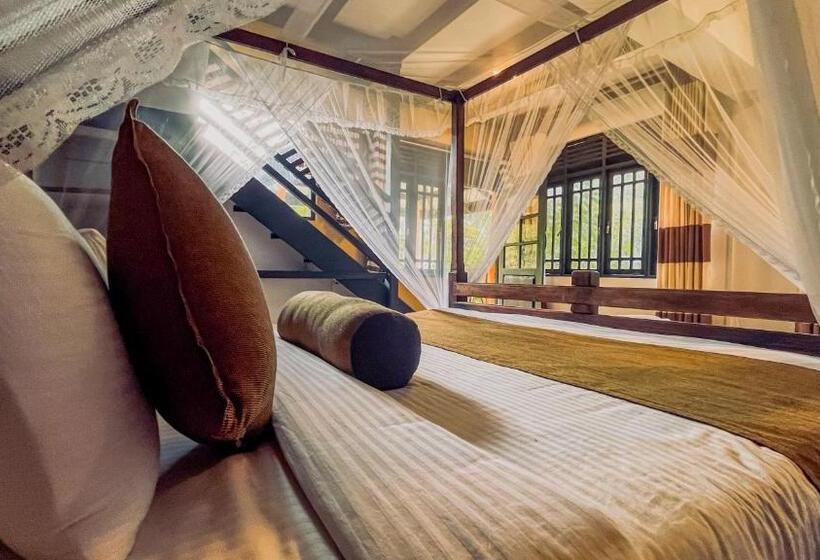 Президентский Люкс, Train View Chalet