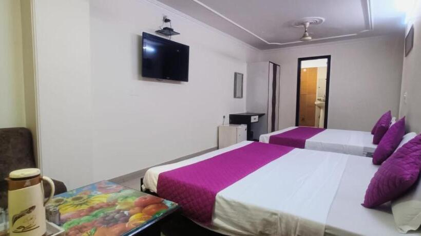 Четырехместный номер Премиум, Jigyasa By Mayda Hospitality Pvt. Ltd