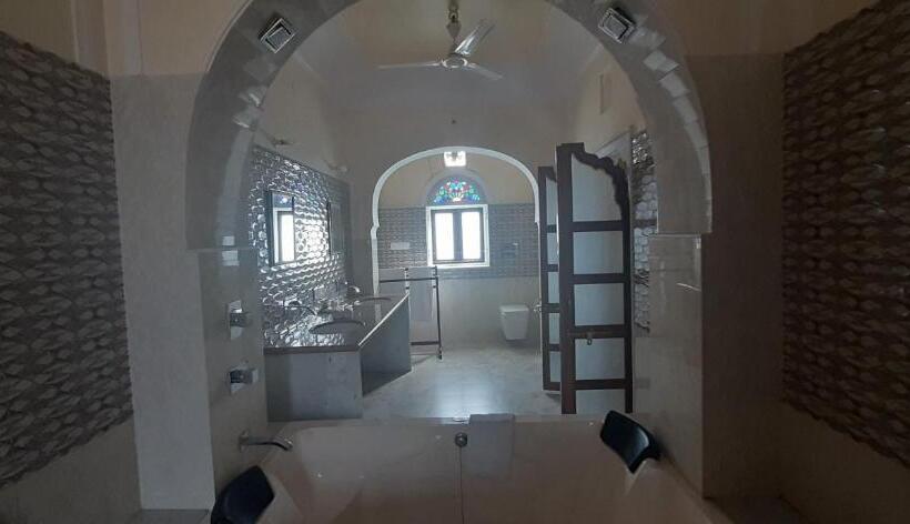 سوییت, Saba Haveli