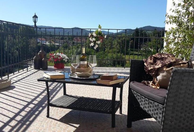 带大床的豪华间, B&b Borgo Cortese