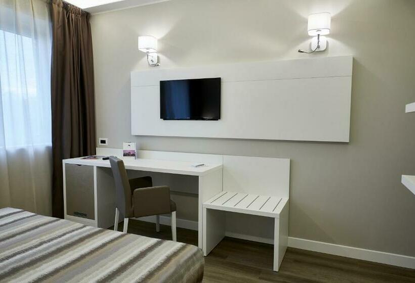 اتاق استاندارد, La Perla