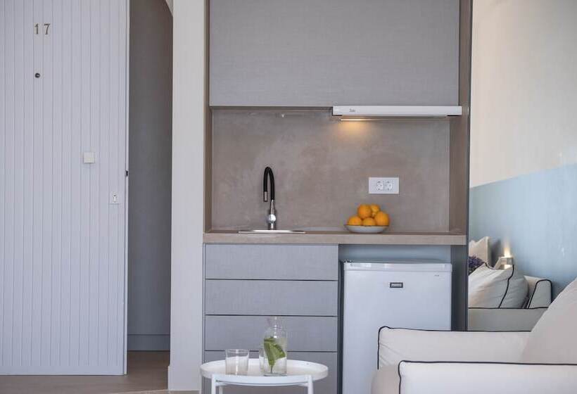 דירת 2 חדרים נוף לים, Nelly's Apartments