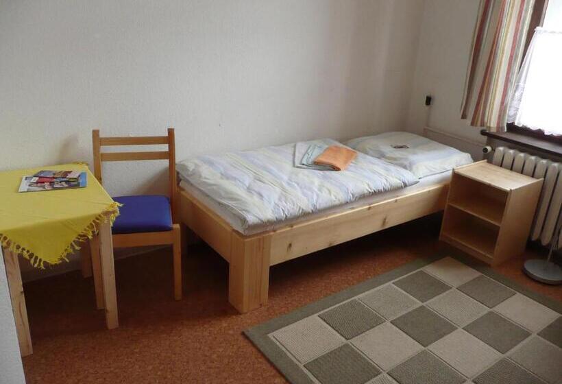 Трехместный Номер Классика, Pension Zur Wartburg