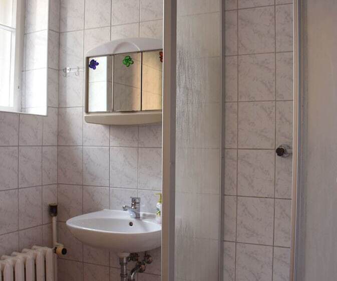 Номер Стандарт, Pension Zur Wartburg