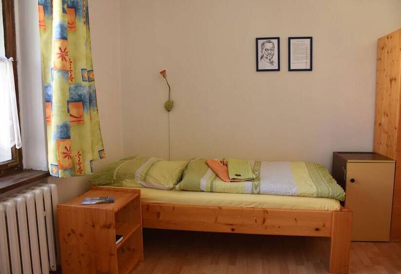 Номер Стандарт, Pension Zur Wartburg