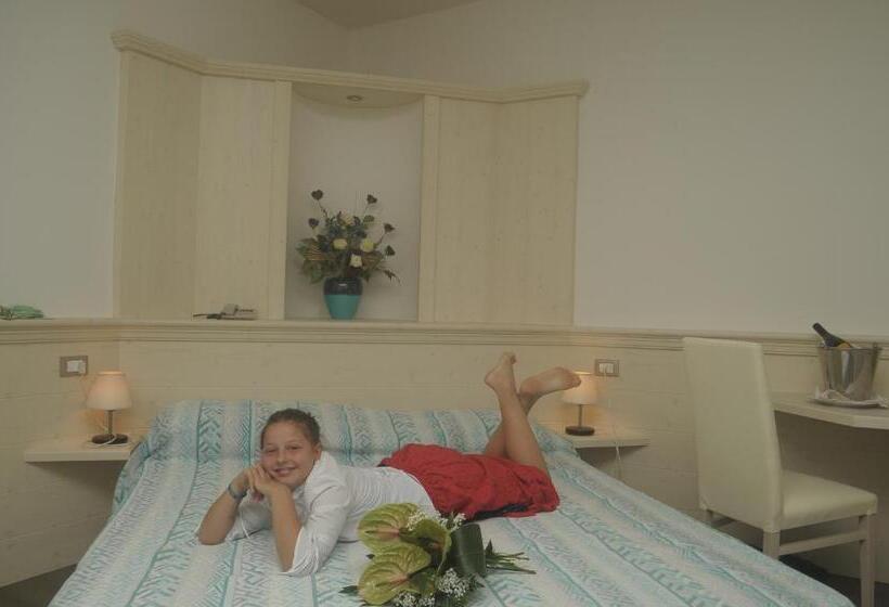 Номер Стандарт, Albergo Antica Rosa