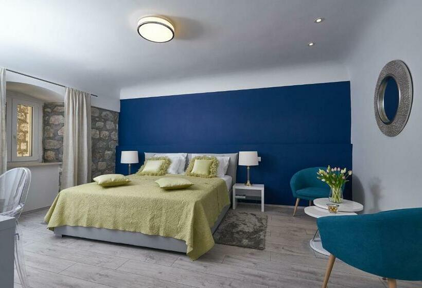 디럭스 룸, Apartments Giron