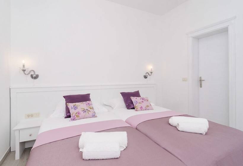 Апартаменты Комфорт 1 Спальня, Bed&breakfast Sorgo Palace