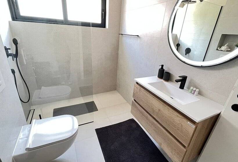 테라스가 있는 2 베드룸 아파트, Guesthouse čivljak