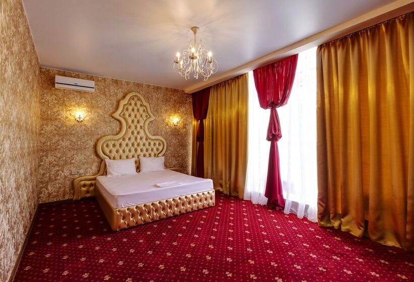 Люкс, Marton Boutique And Spa