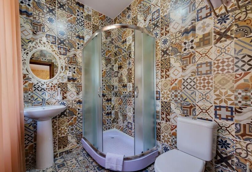 Люкс, Marton Boutique And Spa