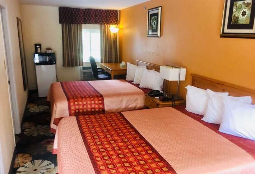 Номер Стандарт 2 Двуспальные Кровати, Anchorage Inn Rochester