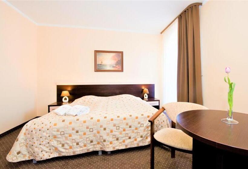 اتاق استاندارد, Puchacz  Spa