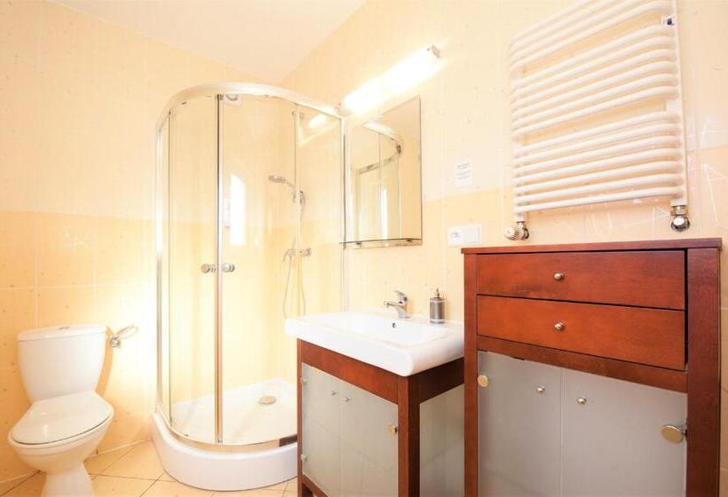 استودیوی استاندارد, Puchacz  Spa