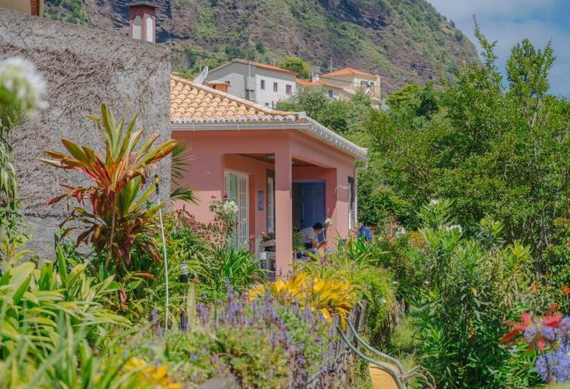Quarto Estandar, Madeira Surf Lodge