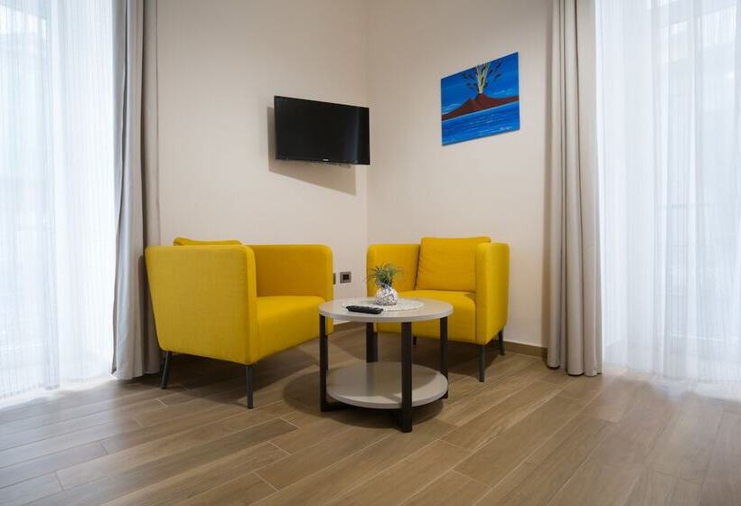 اتاق لوکس با چشم‌انداز شهر, Musto Suites & Rooms