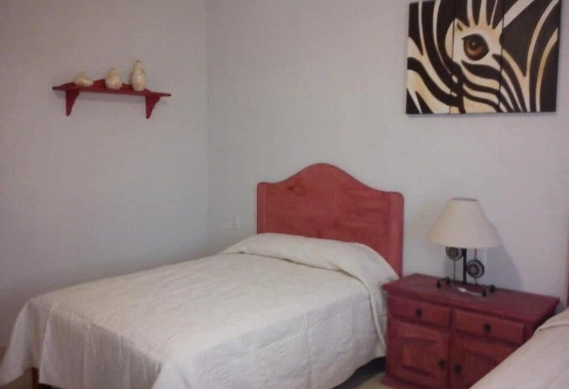 家庭间, Posada Y Bungalows La Capilla
