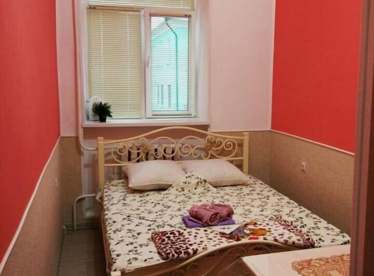 基本间, Mini Hotel Uyut On Prospekt Putina 8