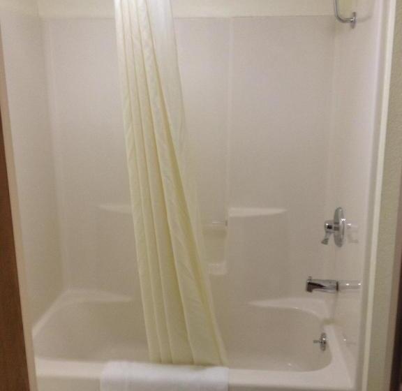 Люкс Deluxe Кровать Кинг, Baymont By Wyndham Springfield South Hwy 65