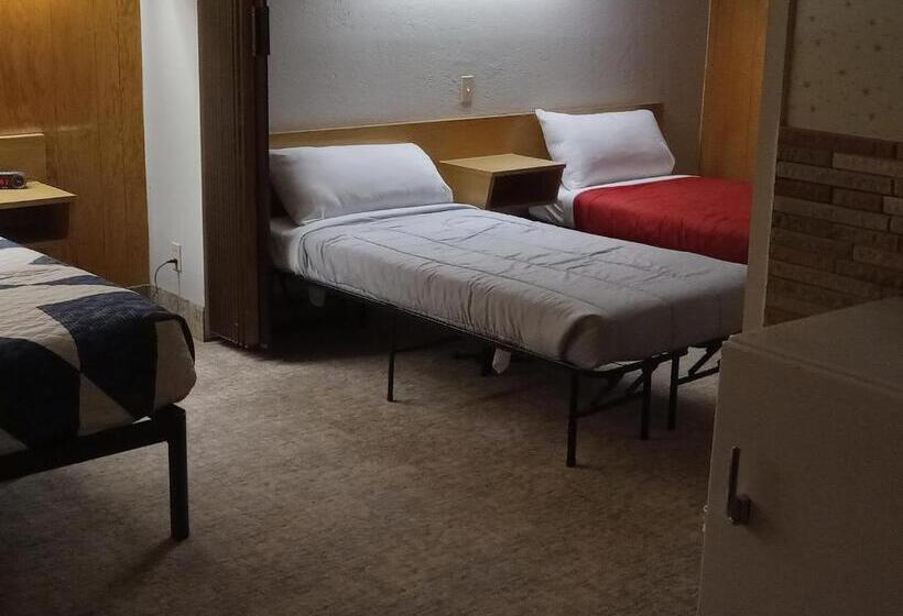 Номер Стандарт Трехместный, Siesta Motel