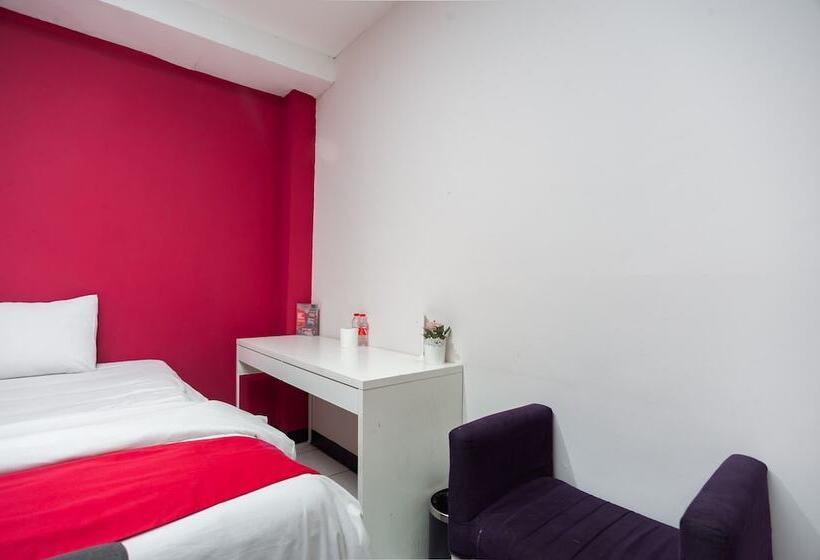 Standard Room, Mega Stay Near Mall Kelapa Gading