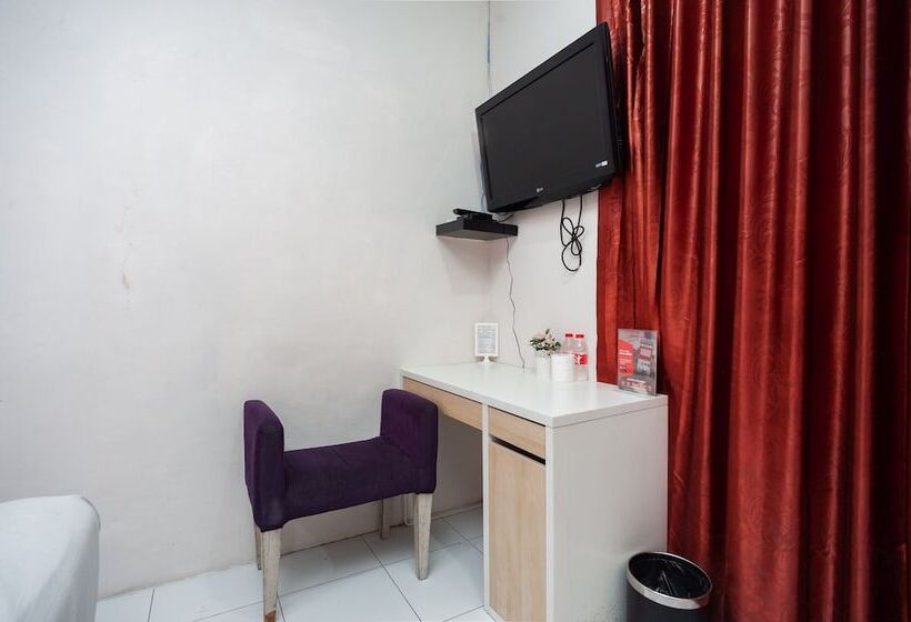 Номер Economy, Mega Stay Near Mall Kelapa Gading