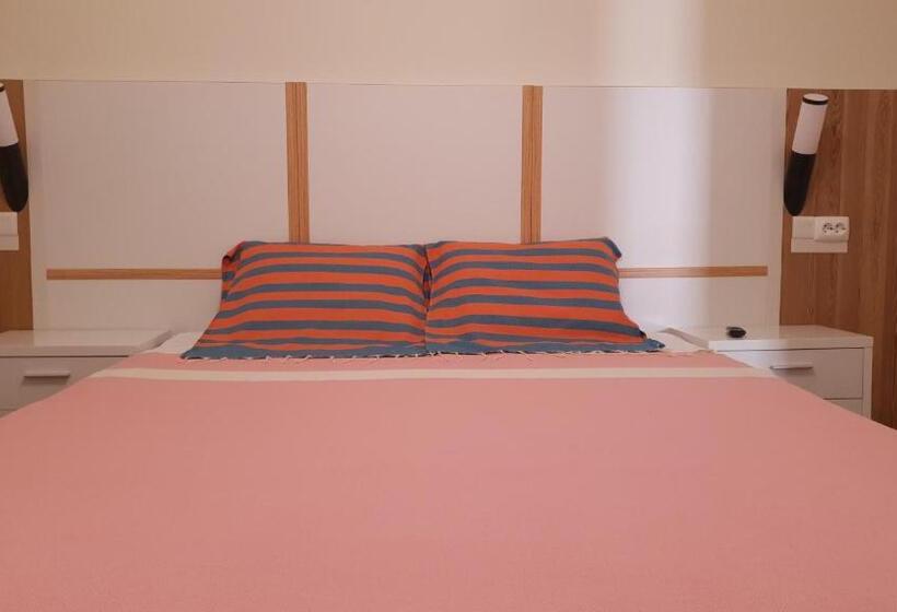 اتاق استاندارد, Bruma Hostel