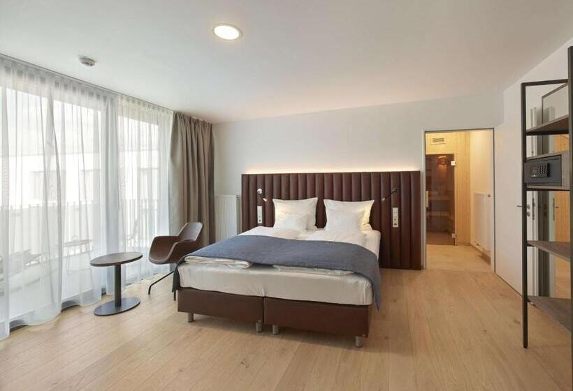 Люкс Кровать Кинг, Aiden By Best Western Biberach