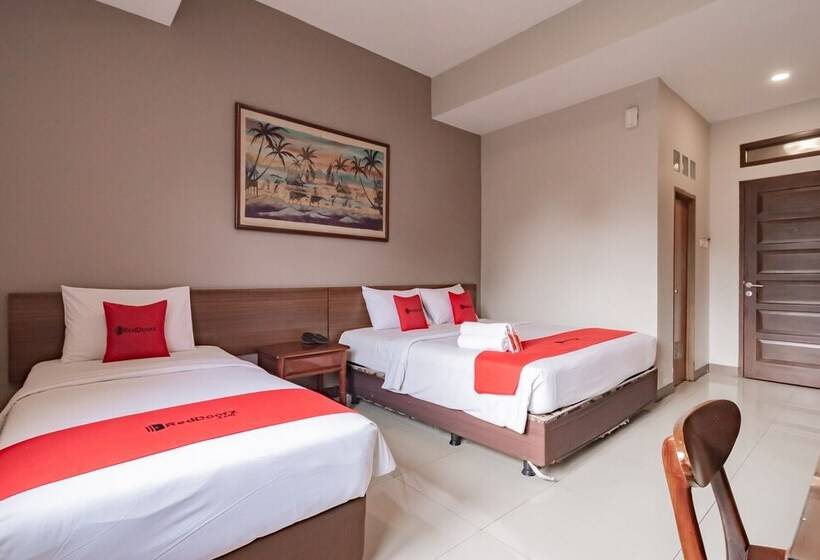 Семейный Номер, Reddoorz Near Simpang Dago 2
