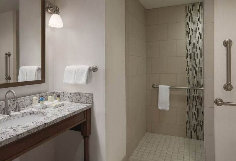 חדר דלוקס, Boar's Head Resort