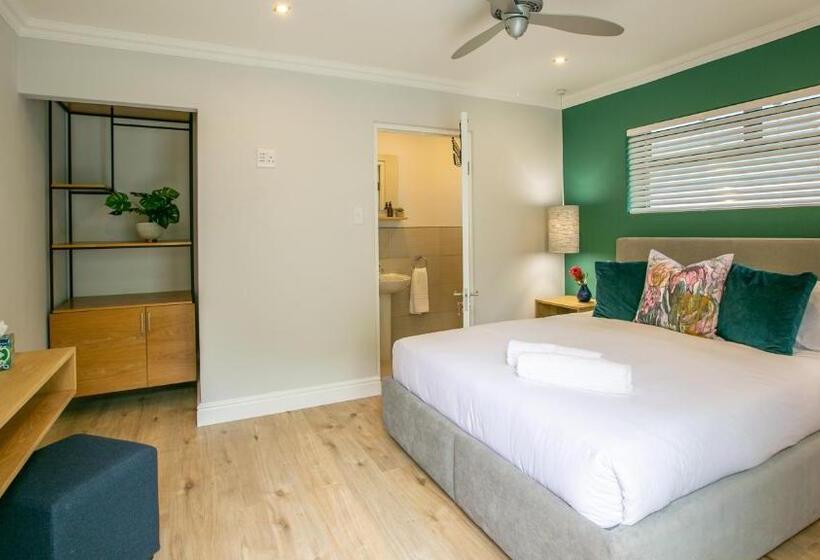 Номер Стандарт, Hout & About Guest House