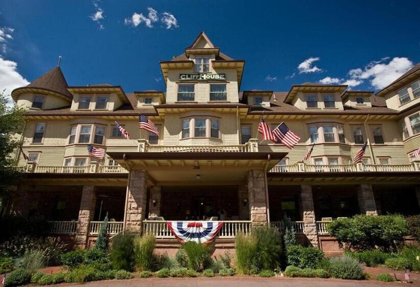 스탠다드 스튜디오 킹침대, Cliff House At Pikes Peak