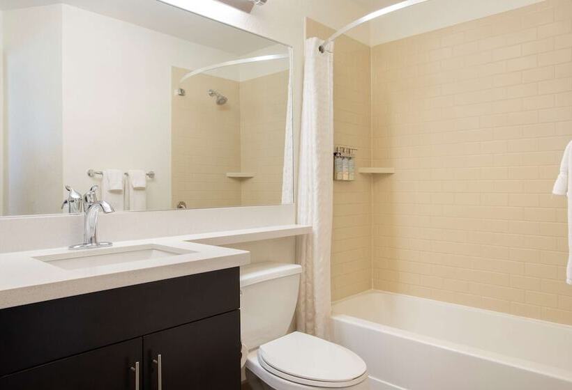 스위트, Sonesta Simply Suites Somerset