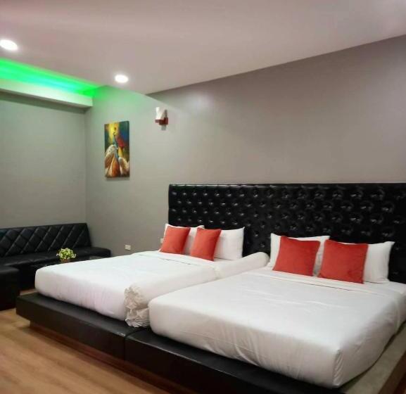 Семейный Номер, Sawasdee​ Buriram​ Resort