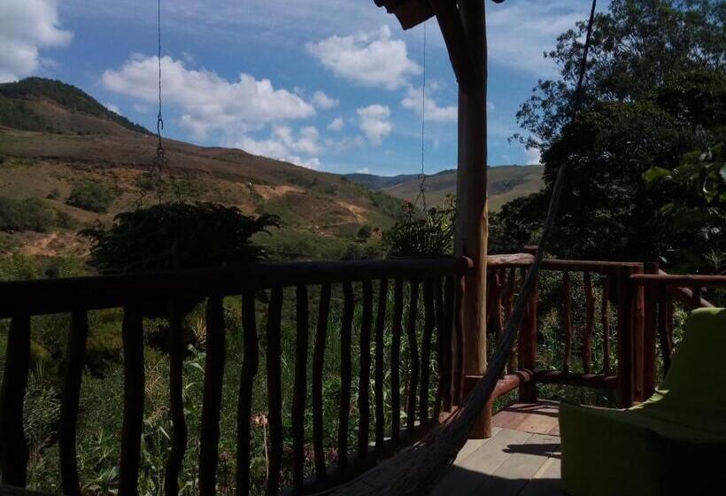Хижина, El Refugio Hostel Curití