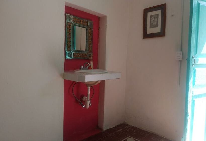 标准间, Guaya Hostel
