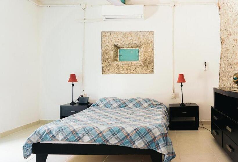标准间, Guaya Hostel