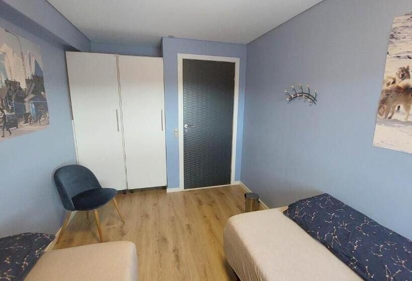 اتاق استاندارد با سرویس بهداشتی مشترک, Ilulissat Apartment