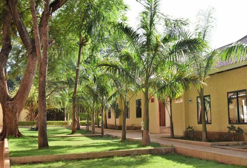 اتاق استاندارد سه نفره, Chanya Lodge