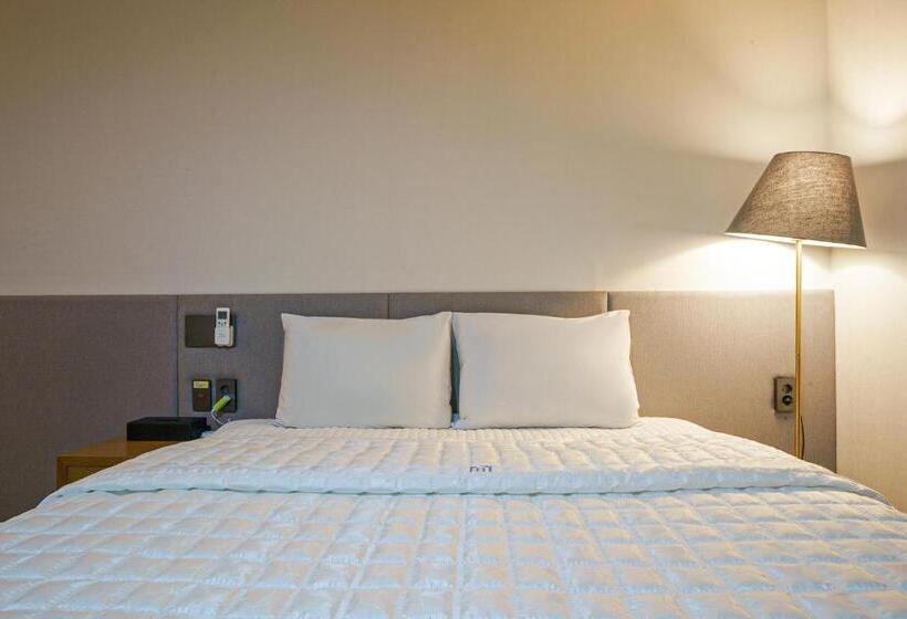 Quarto Deluxe Cama King, Mtm Family