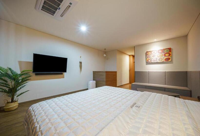 Quarto Deluxe Cama King, Mtm Family