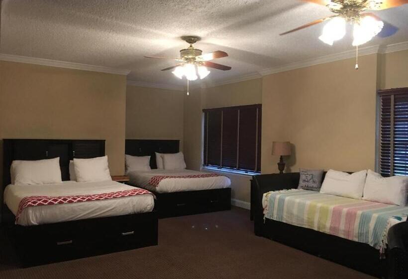 Семейный Номер, Colts Neck Inn