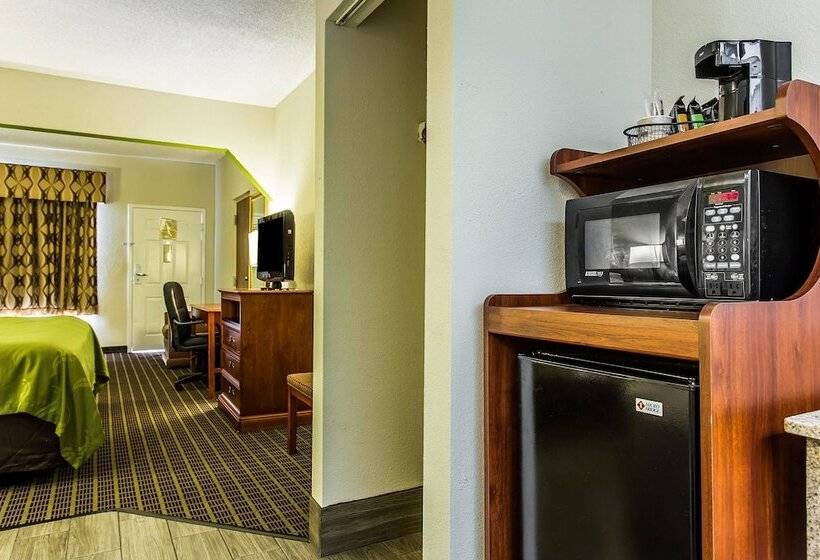 Люкс, Quality Inn & Suites