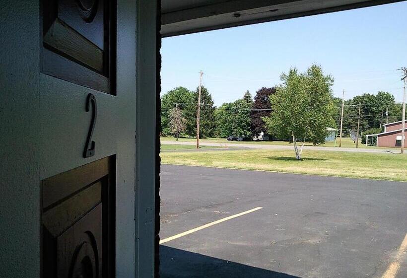 Номер Стандарт, Colonial Inn Mercer Grove City